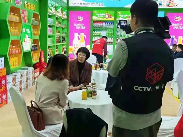 牢記初心匠心閃耀—長沙糖酒會火熱進(jìn)行，頂真食品接受央視專訪！